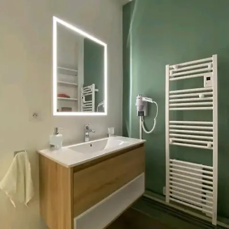 Le Foch Apartment